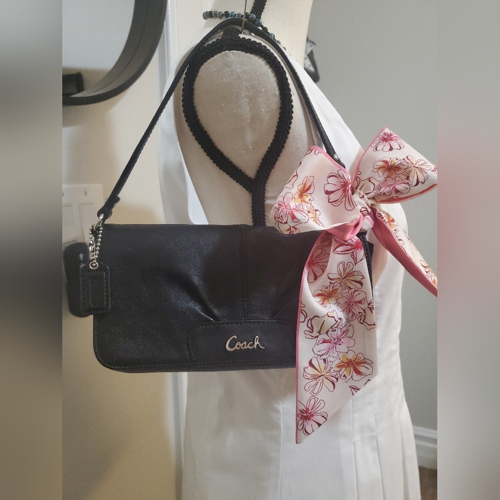 COACH LEATHER MINI BAG IN EXCELLENT CONDITION! - Picture 3 of 9